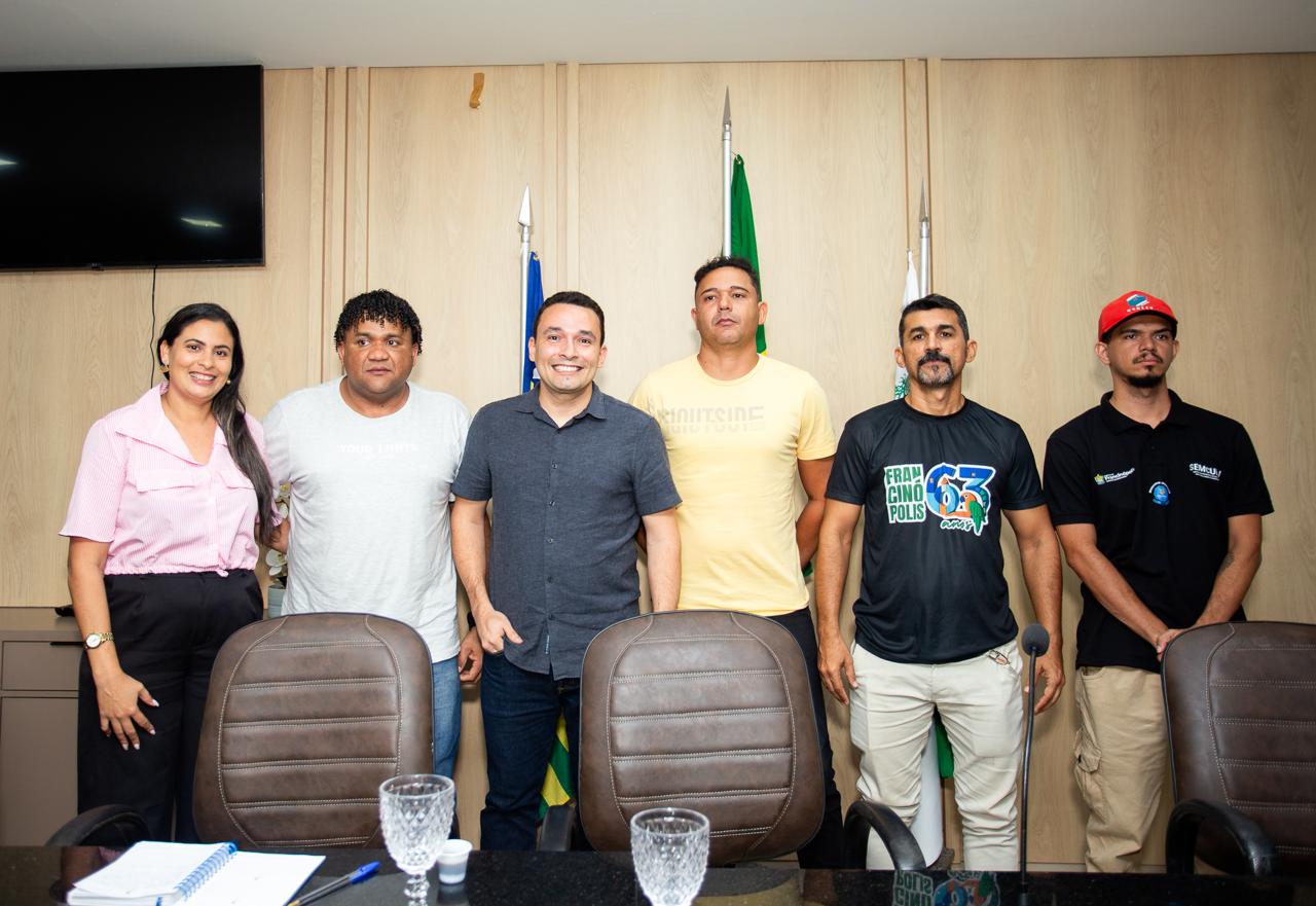 Imagem capa da notícia Encontro de Gestores de Juventude do Vale do Sambito reúne lideranças em Novo Oriente-PI