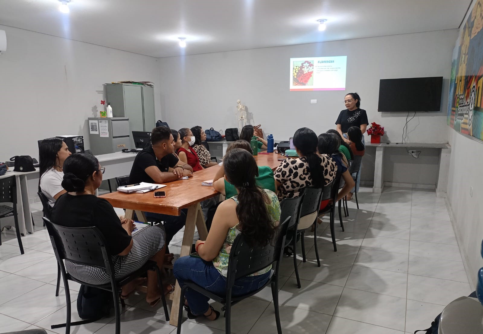 Imagem capa da notícia Educação inclusiva em pauta: SEMEC realiza segundo encontro formativo com gestores e equipe técnica